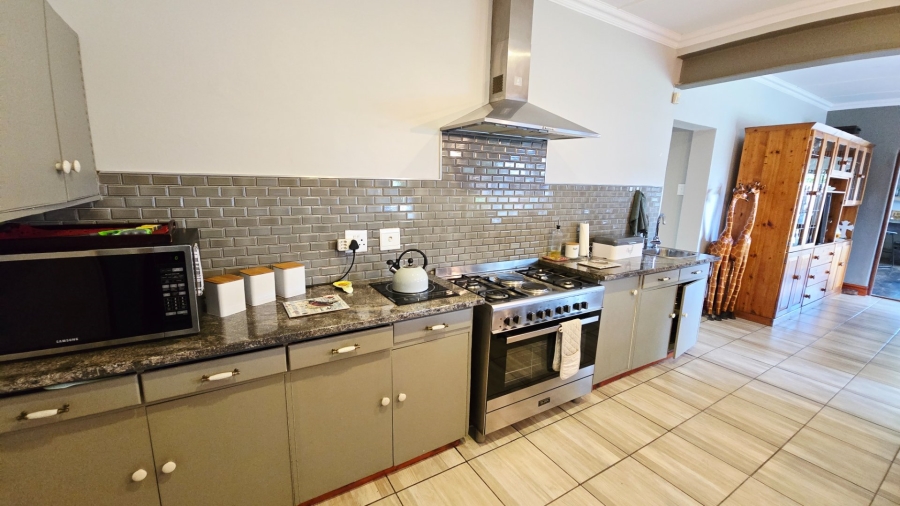 4 Bedroom Property for Sale in Universitas Free State